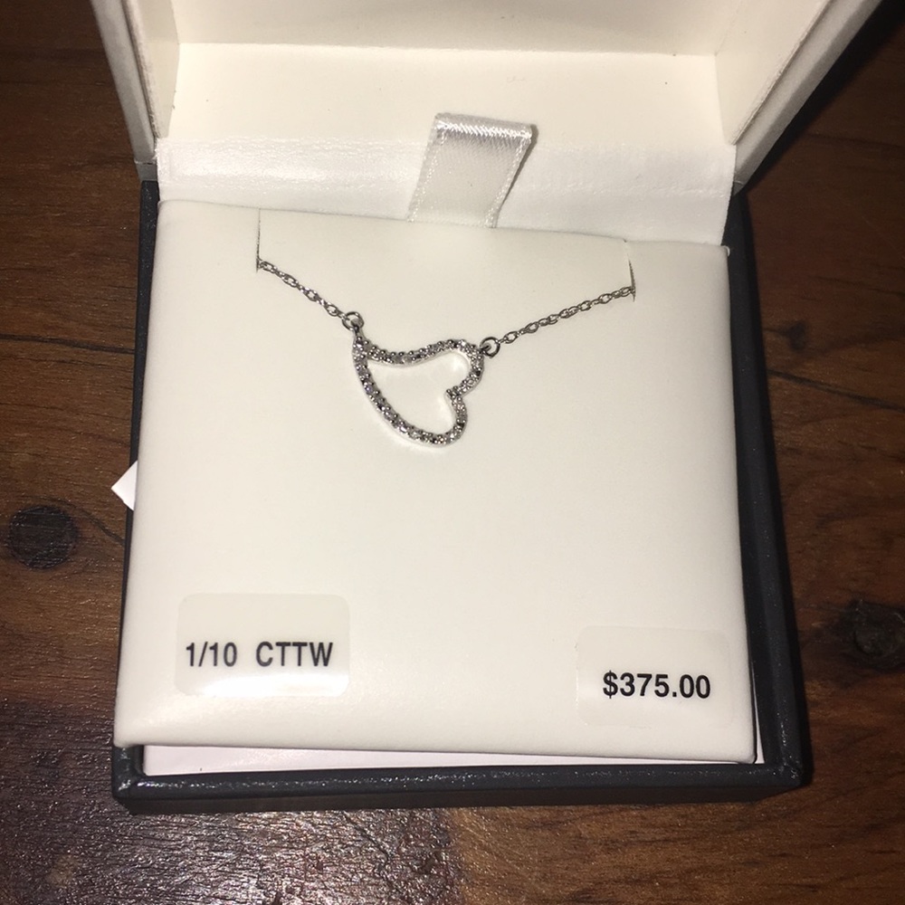 Heart pendant